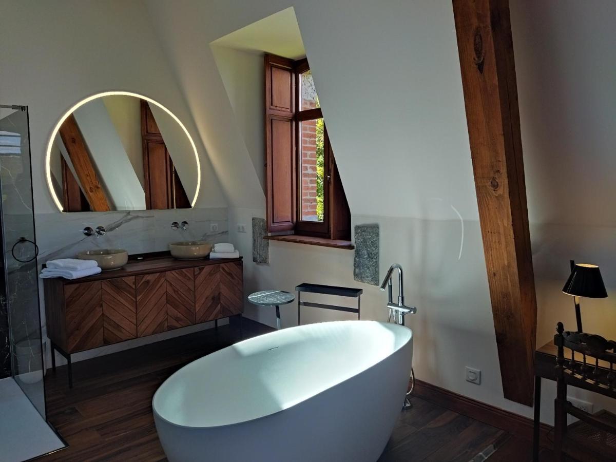 Domaine De La Tisnere Bed & Breakfast Gelos Exterior photo